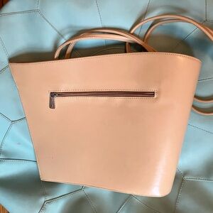 Tiffany & Fred Elegant Cream Shoulder Bag
